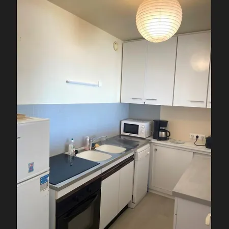 2 Spacieux Avec Parking Prive, Pour 6 Personnes Face A La - Fr-1-323-333 * Saint-Jean-de-Monts