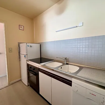 2 Spacieux Avec Parking Prive, Pour 6 Personnes Face A La