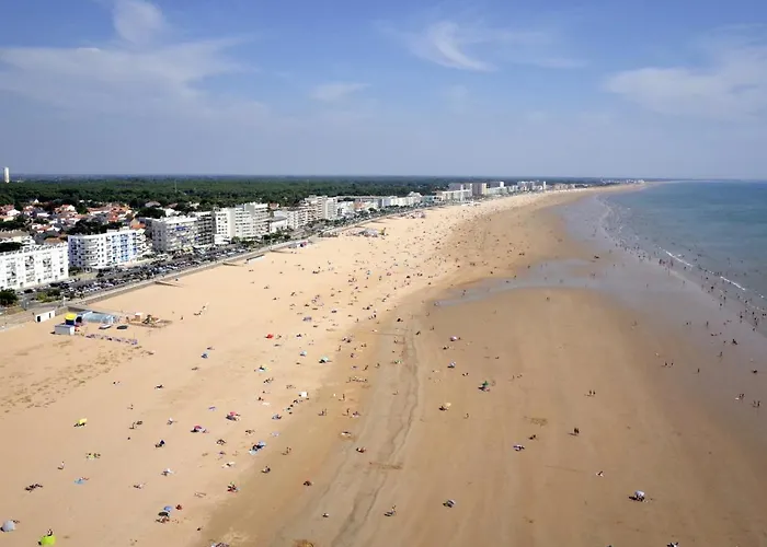 2 Spacieux Avec Parking Prive, Pour 6 Personnes Face A La - Fr-1-323-333