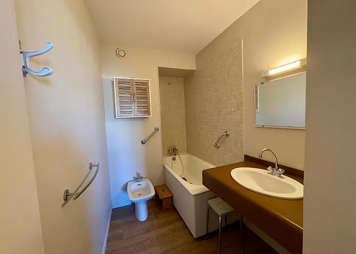 2 Spacieux Avec Parking Prive, Pour 6 Personnes Face A La - Fr-1-323-333 아파트